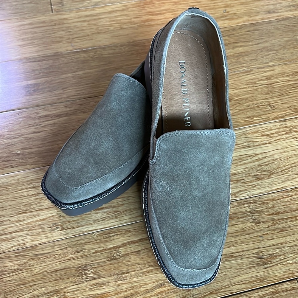 NEW DONALD PLINER Brown Suede Platform Loafers sz 6.5